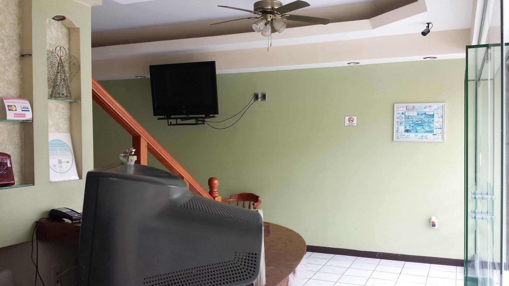 Hotel Esmeralda Rio Verde Luaran gambar